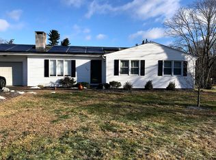 162 Red Oak Hill Rd, Farmington, CT 06032