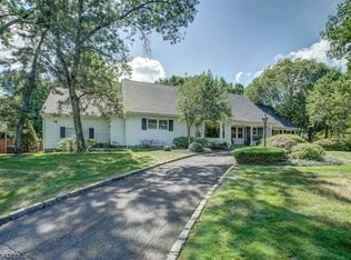 76 Tree Top Dr, Springfield, NJ 07081