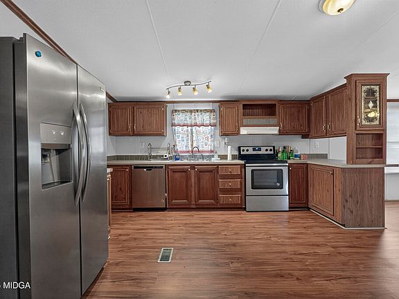 2nd image of 157 Linstead Dr