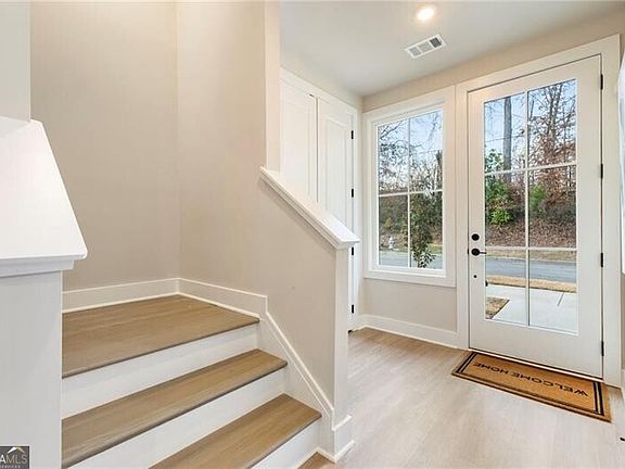 3rd image of 2202 Carlton Ct