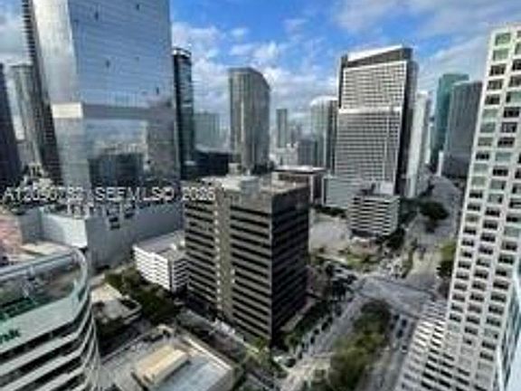 3rd image of 951 Brickell Ave #Cu-2803