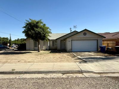 1048 E Yosemite St, Avenal, CA, 93204