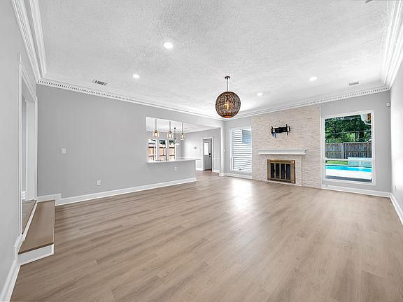5th image of 17706 August Meadows Ln