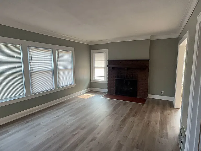 1849 Glendale Avenue — Photo 7