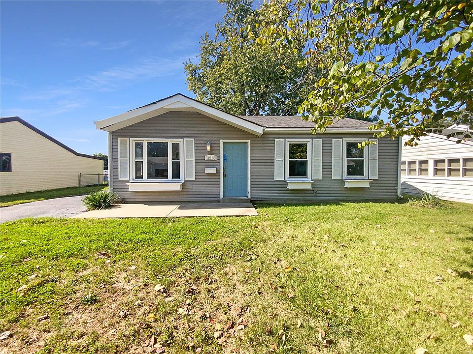 1st image of 12133 Parkwood Pl