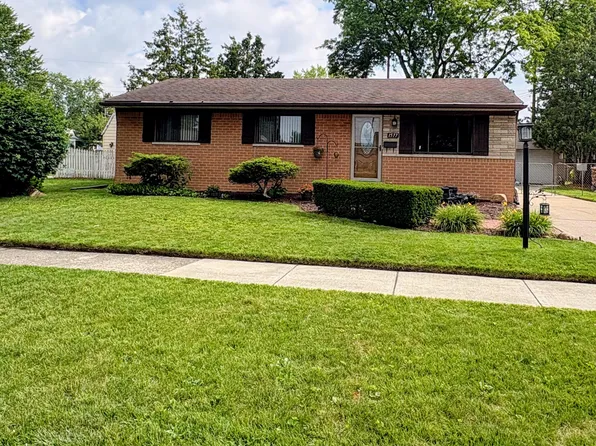 1577 S Dowling St, Westland, MI 48186