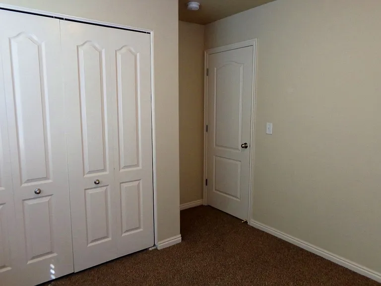 2022 E Juniper Dr — Photo 9