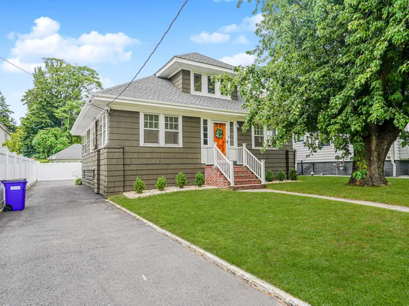 145 Waterbury Ave, Staten Island, NY 10309