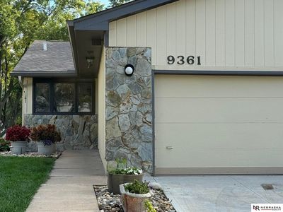 9361 Hillside Plz, Omaha, NE, 68114
