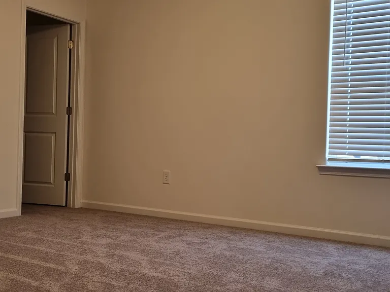 4630 Falls River Dr — Photo 15