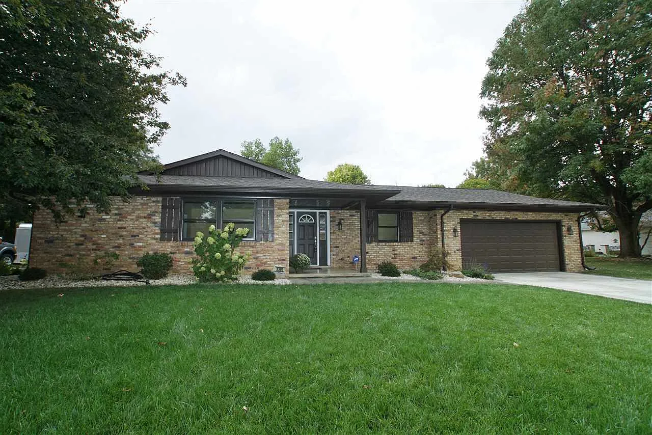 3301 Susan Dr photo 1