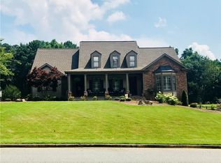 608 Creekbank Ct, Woodstock, GA 30188