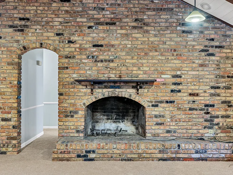 334 Fendler Pkwy — Photo 20