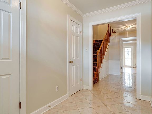 4th image of 306 Wrens Way