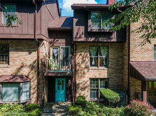 15 Acorn Ln, Coshocton, OH 43812
