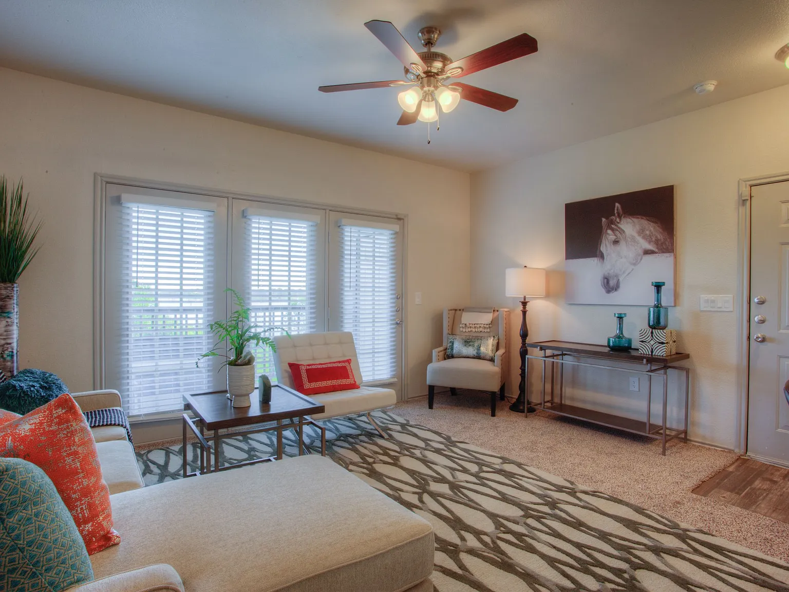 Waters Edge Villas — Photo 3