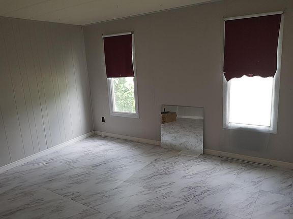 2nd image of 75 14th St NE