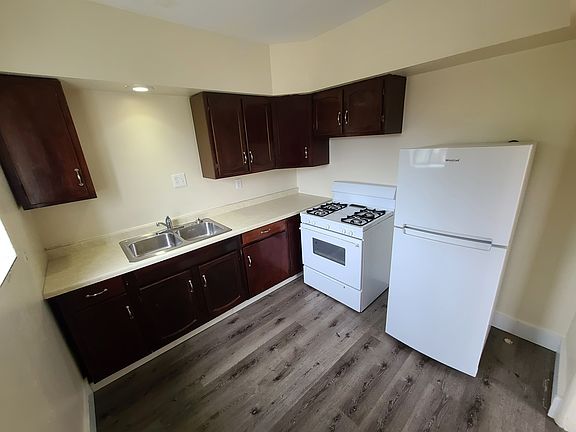 3rd image of 5502 W Burnham St APT 7
