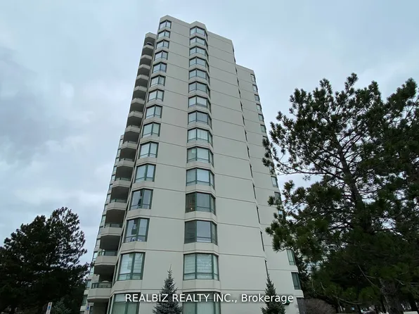 110 Promenade Cir #908, Vaughan, ON L4J 7W8