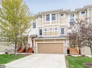 1926 Red Maple Ln, Northfield, MN 55057