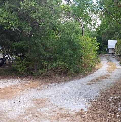 2nd image of 14752 Arrowhead Dr