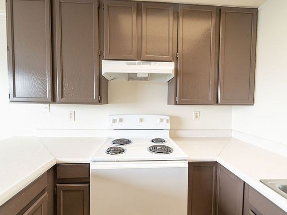 5th image of 21059-21063 Royal Ave #6