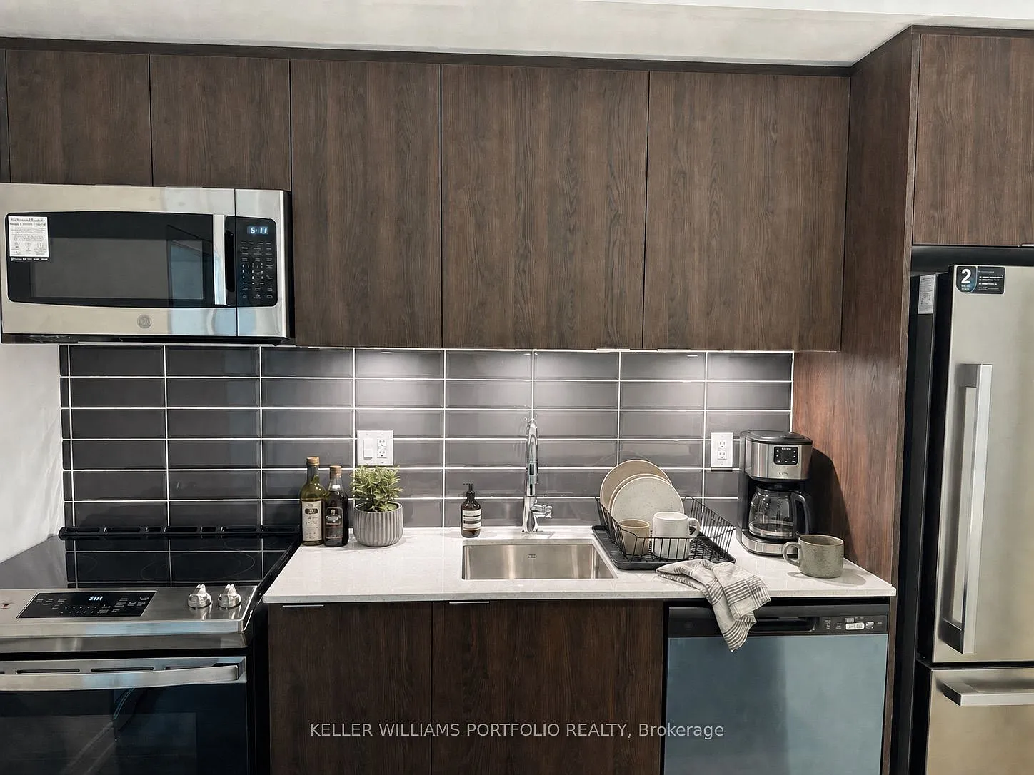 1 bed, $2,000 — Photo 2