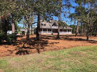 2712 Saint James Dr, Southport, NC 28461