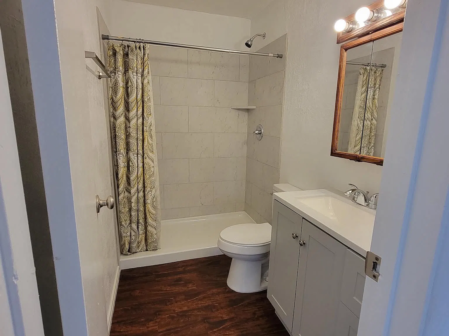 1 bed, 800 sqft, $1,100 — Photo 2