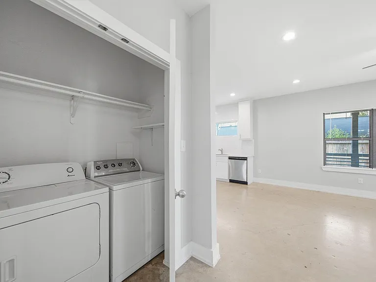 603 Edgewood St #B — Photo 16
