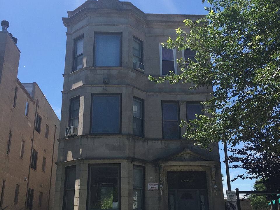 1st image of 4832 N Winthrop Ave APT 3E
