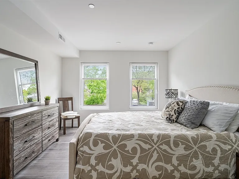 316 Belgrade Ave #201 — Photo 21