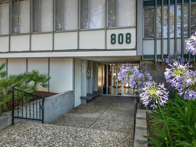 808 Laurel Ave #304 — Photo 4