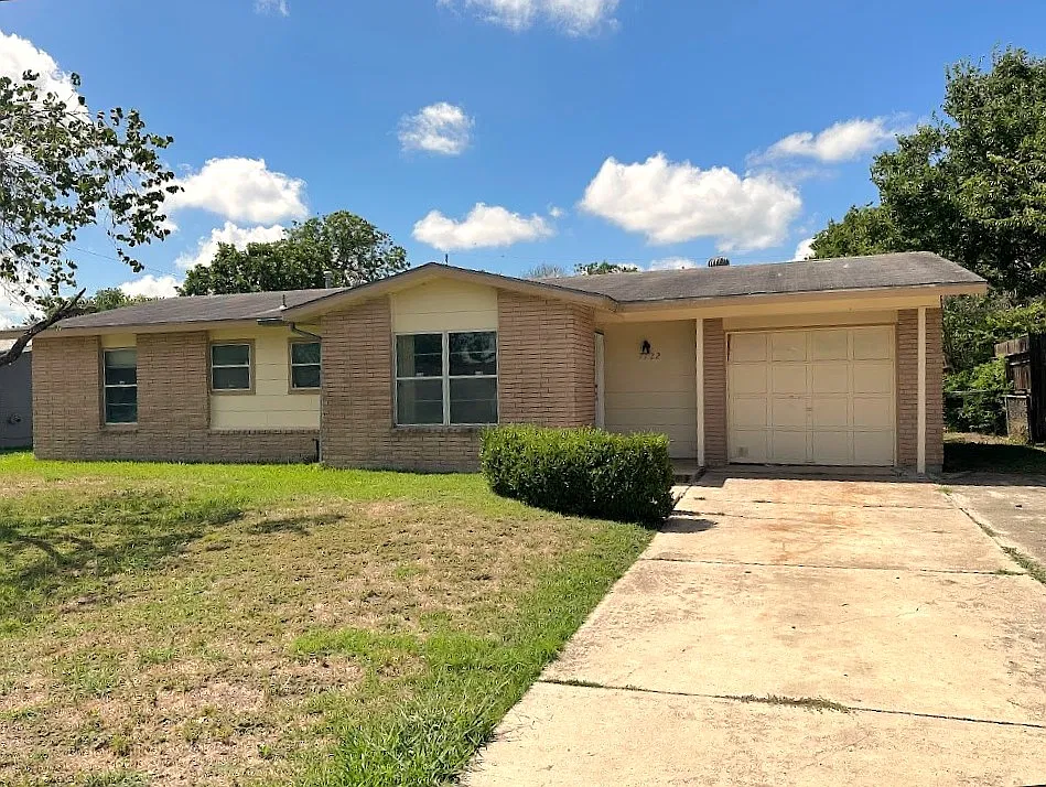 7122 Remuda Dr — Photo 1