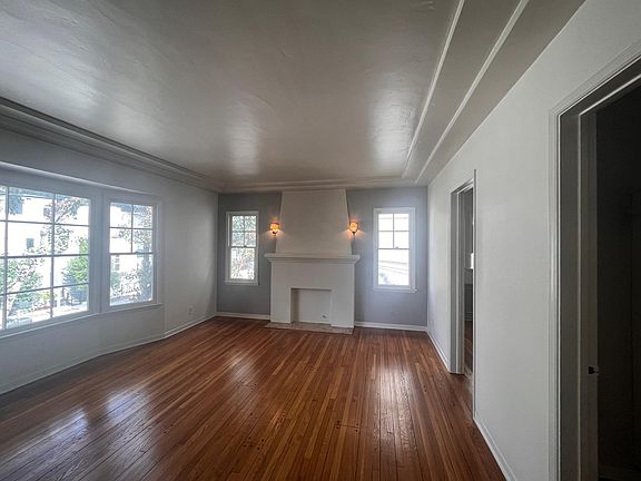 5th image of 1920 Griffith Park Blvd