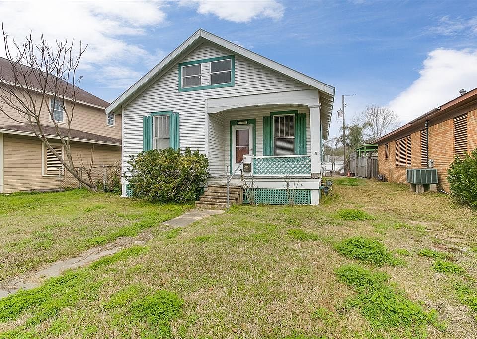 1st image of 4524 Avenue Q 1/2