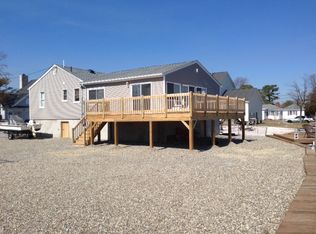 41 Ferry Ln, Toms River, NJ 08753