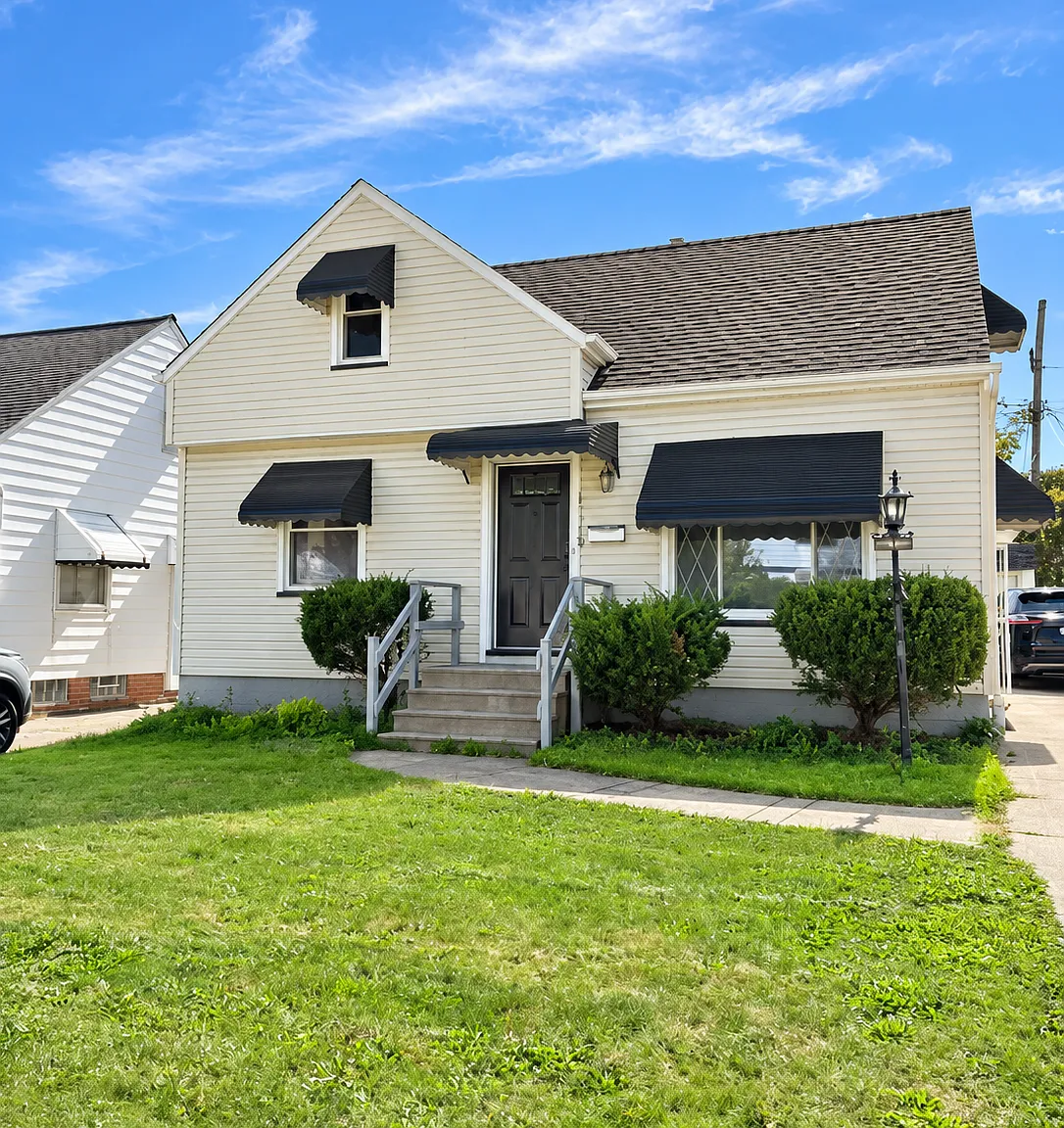 3 bed, 1085 sqft, $1,650 — Photo 1