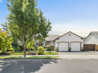 16814 SE Johnston Dr, Portland, OR