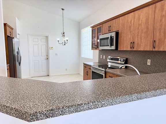 5th image of 7096 Cataluna Circle