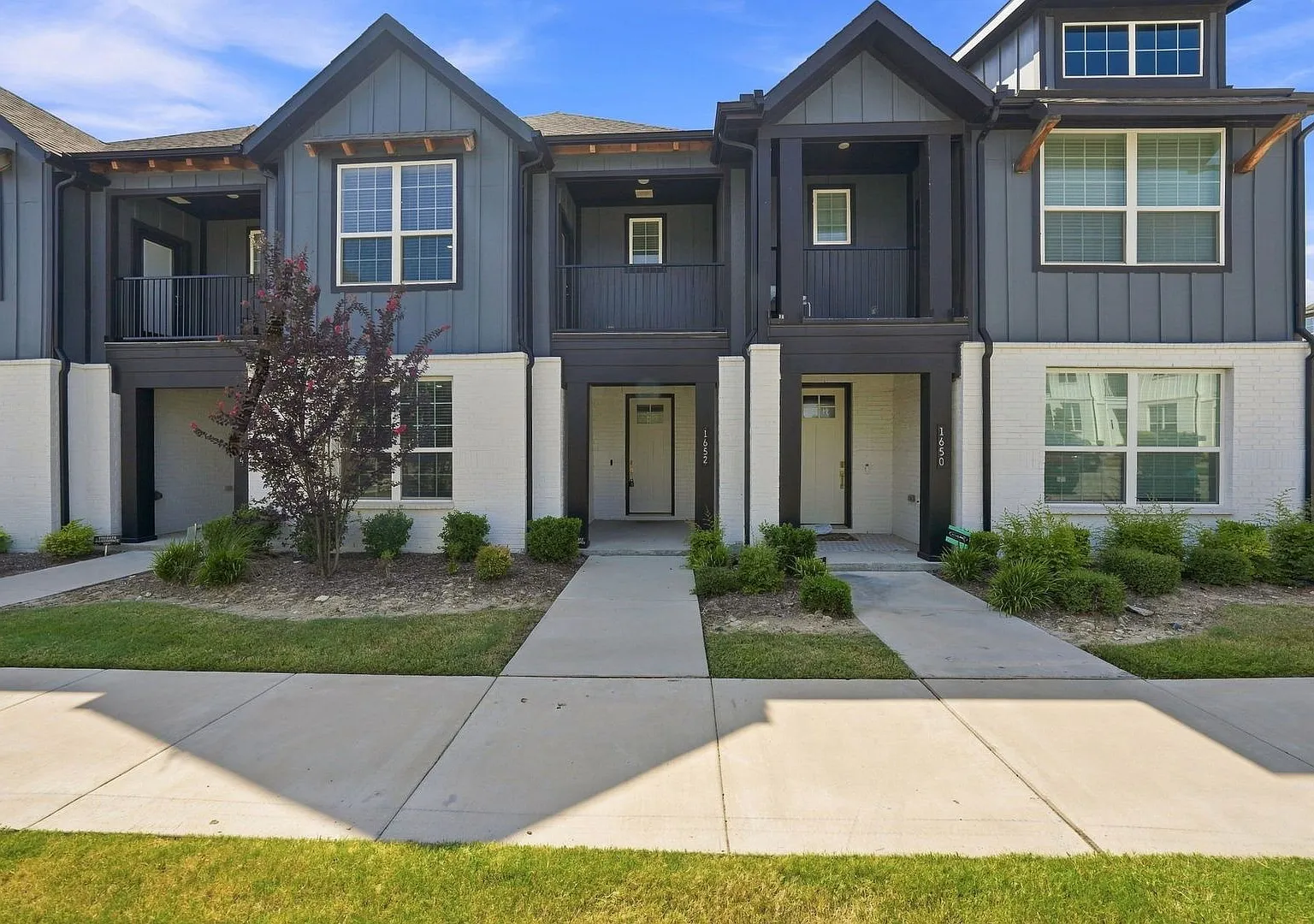 Upgraded 3-Bedroom Townhome in Allen with Modern Finishes & Private Balcony — Photo 3
