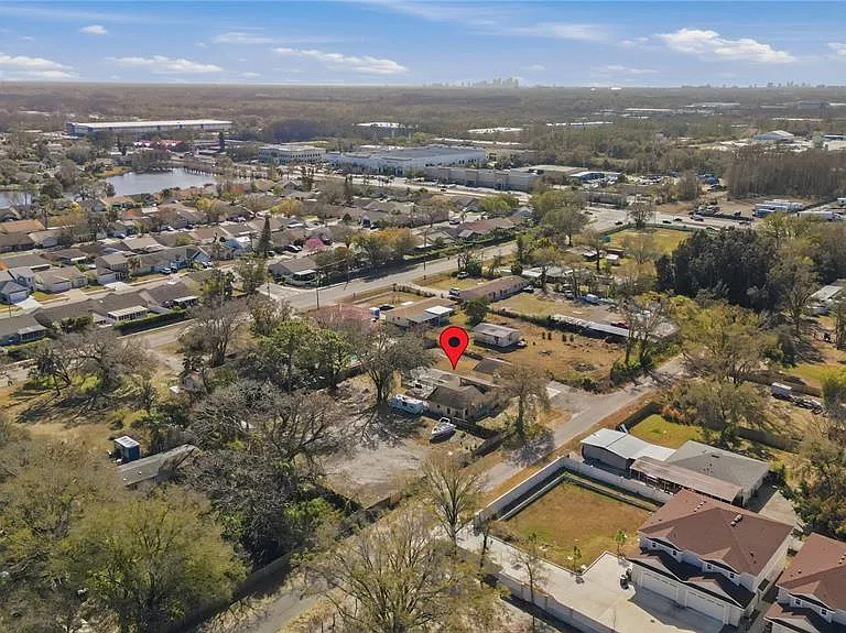 10301 Trail Ridge Ln — Photo 32
