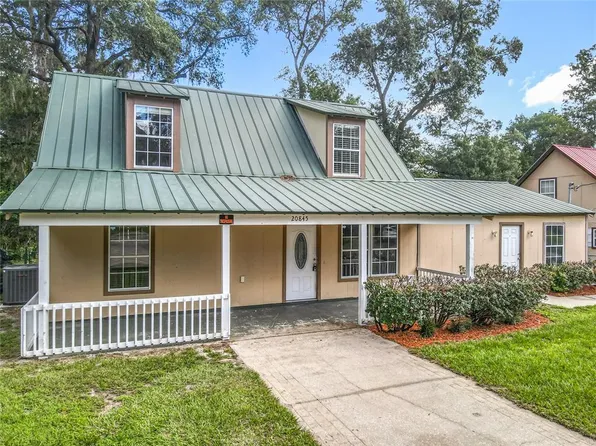 20845 SE 157th St, Umatilla, FL 32784