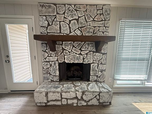 4th image of 709 Cahaba Manor Dr