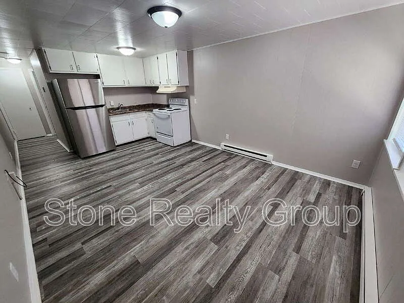 1 bed, 1.0 bath, $710 — Photo 3