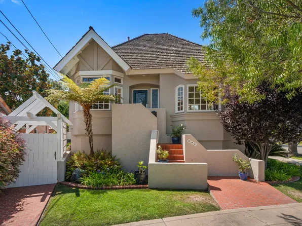 945 Bay Cir, Coronado, CA 92118