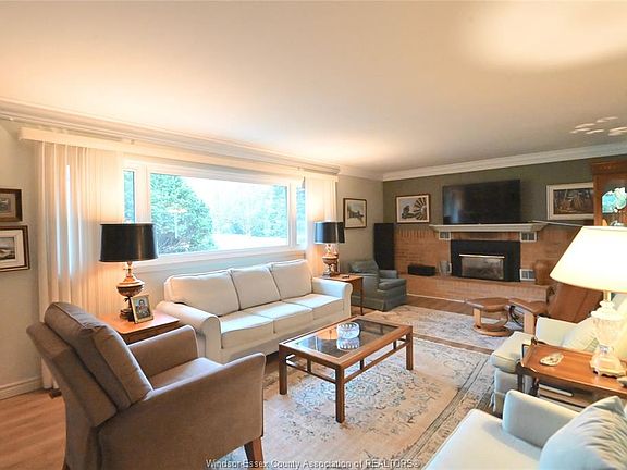 3rd image of 6 Lynn St