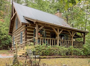 201 Lovell Ln, Tiger, GA 30576