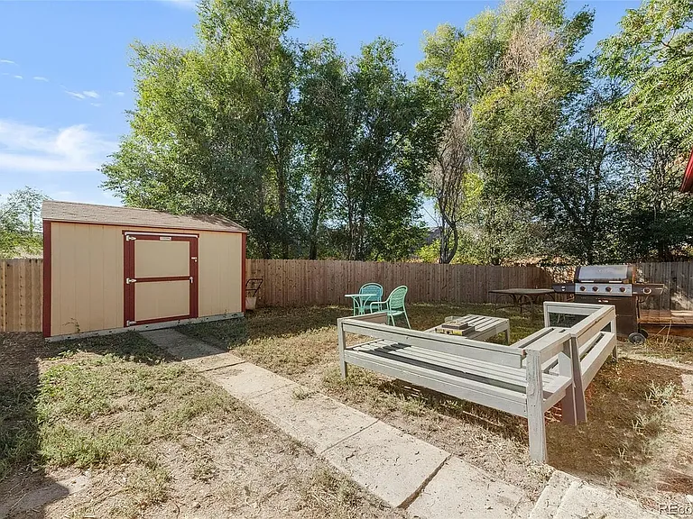 6320 Knox Ct — Photo 8