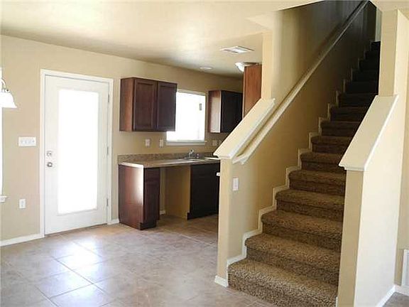 3rd image of 10705 Silvercloud Dr